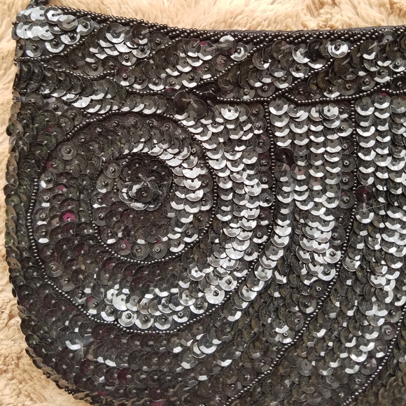 Sequined black bag handmade - Picture 2 of 4